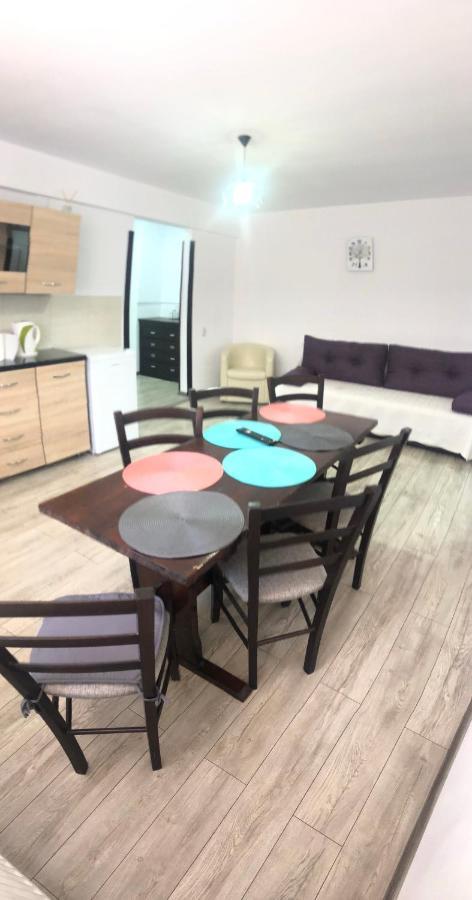דירות Apartament Ultracentral וטרה דורניי מראה חיצוני תמונה