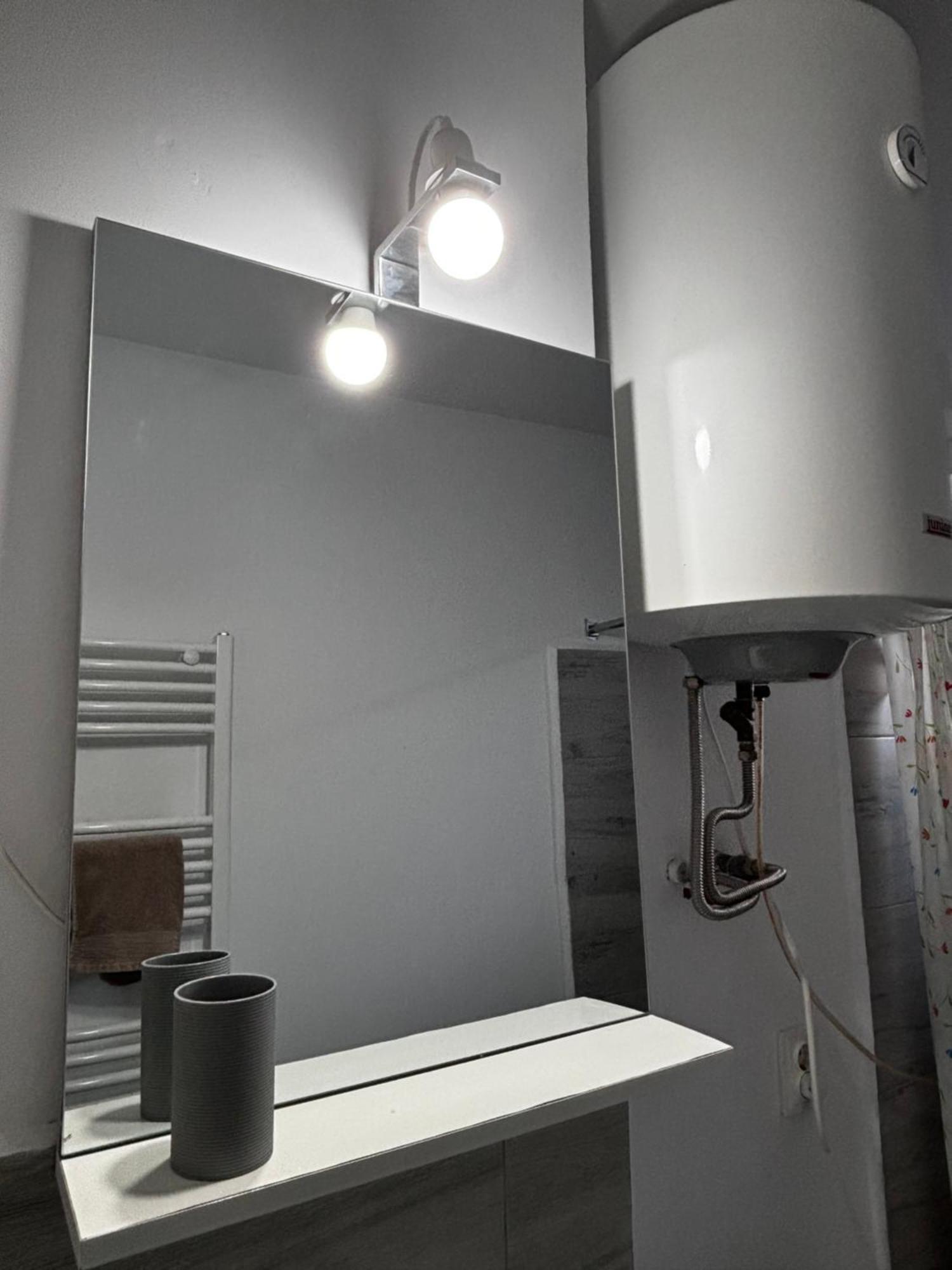 דירות Apartament Ultracentral וטרה דורניי מראה חיצוני תמונה